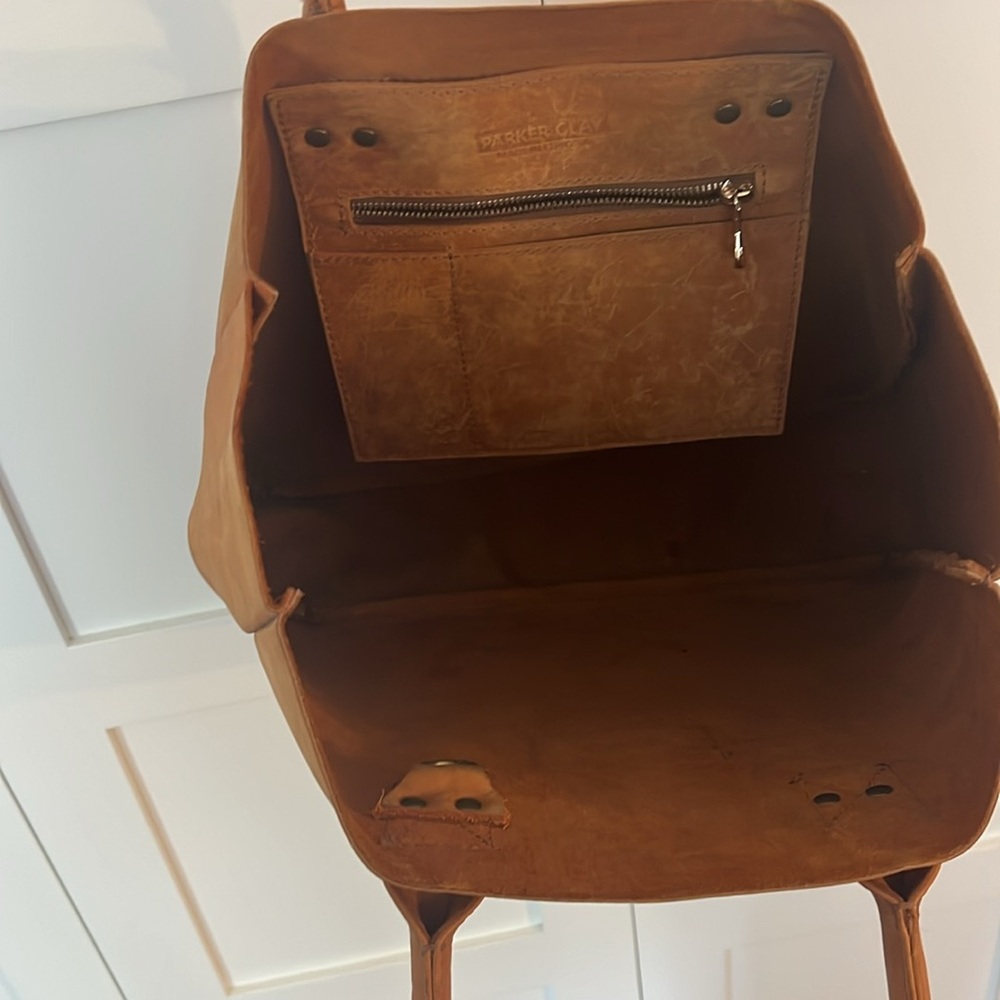 🕶️Parker Clay Caramel Rust Brown Leather Tote Bag - Picture 6 of 7